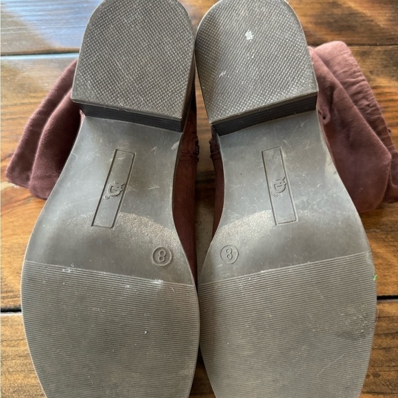 New Directions. Brown Bootie. Slouched look faux suede. Size 8 - Picture 8 of 12